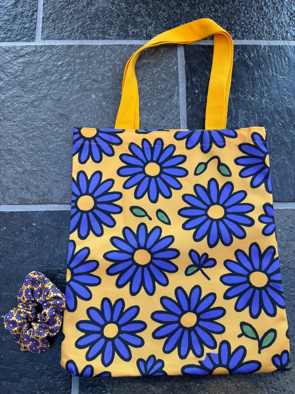 Yellow Daisy Canvas Tote Bag – Bright & Playful Floral Design Matching Scrunchie Available