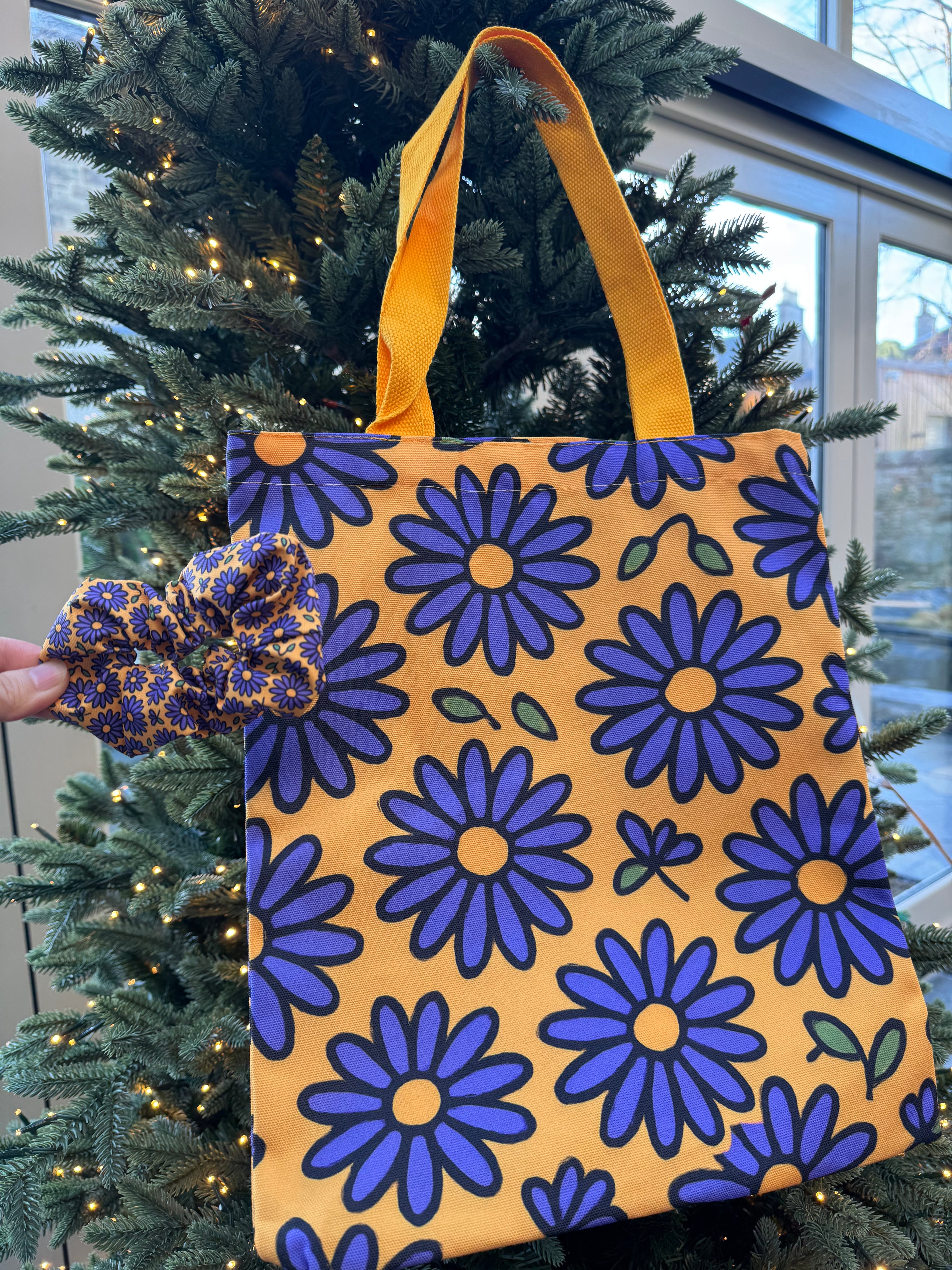 Yellow Daisy Canvas Tote Bag – Bright & Playful Floral Design Matching Scrunchie Available